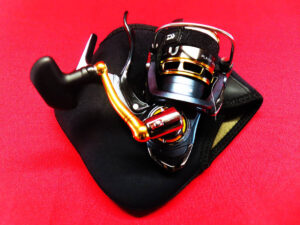 DAIWA ダイワ PLAISO プレイソ 2000H-LBD スピニングリール レバーブレーキ